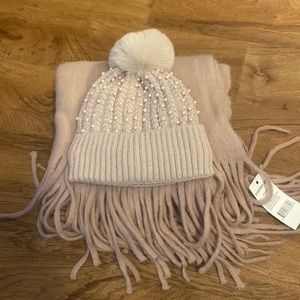 Madden girl hat and scarf set